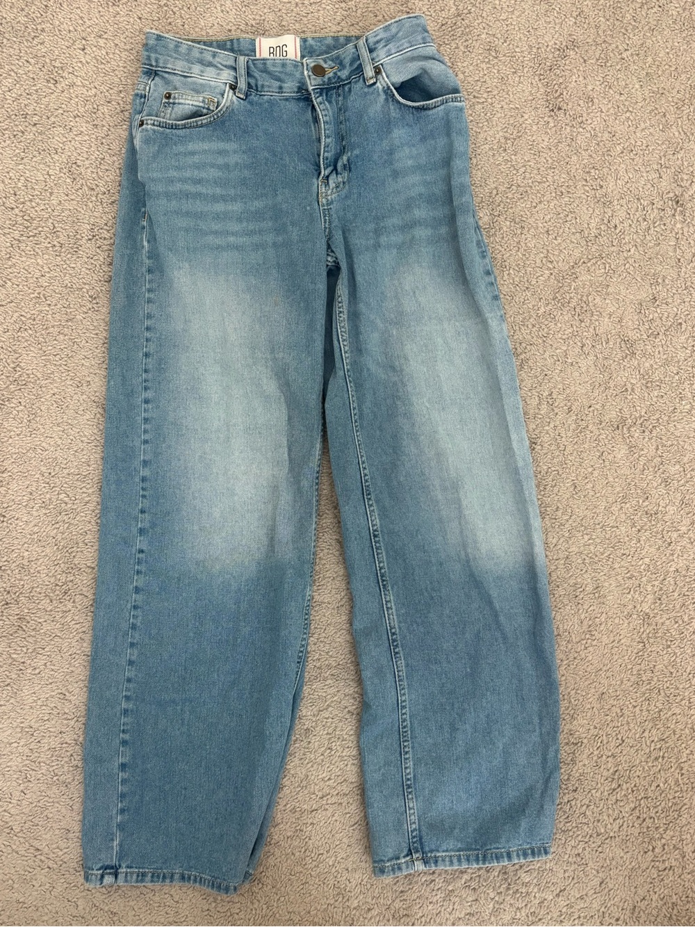 BDG Women's Light Blue Relaxed Straight Jeans